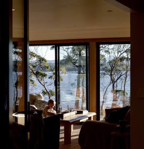 Absolute water front home "Salty Seas"