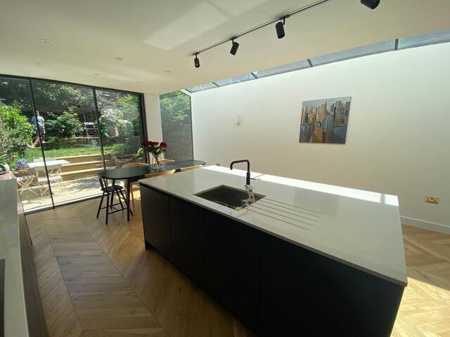 4 Bedroom Refurbished Victorian