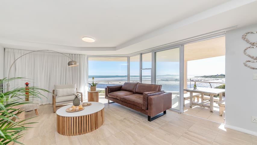 Lagoon Beach Gem • Pool, Views & Sea Breeze