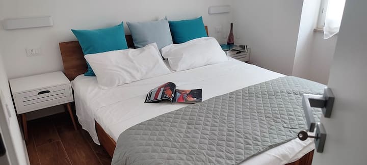 საძინებელი 1