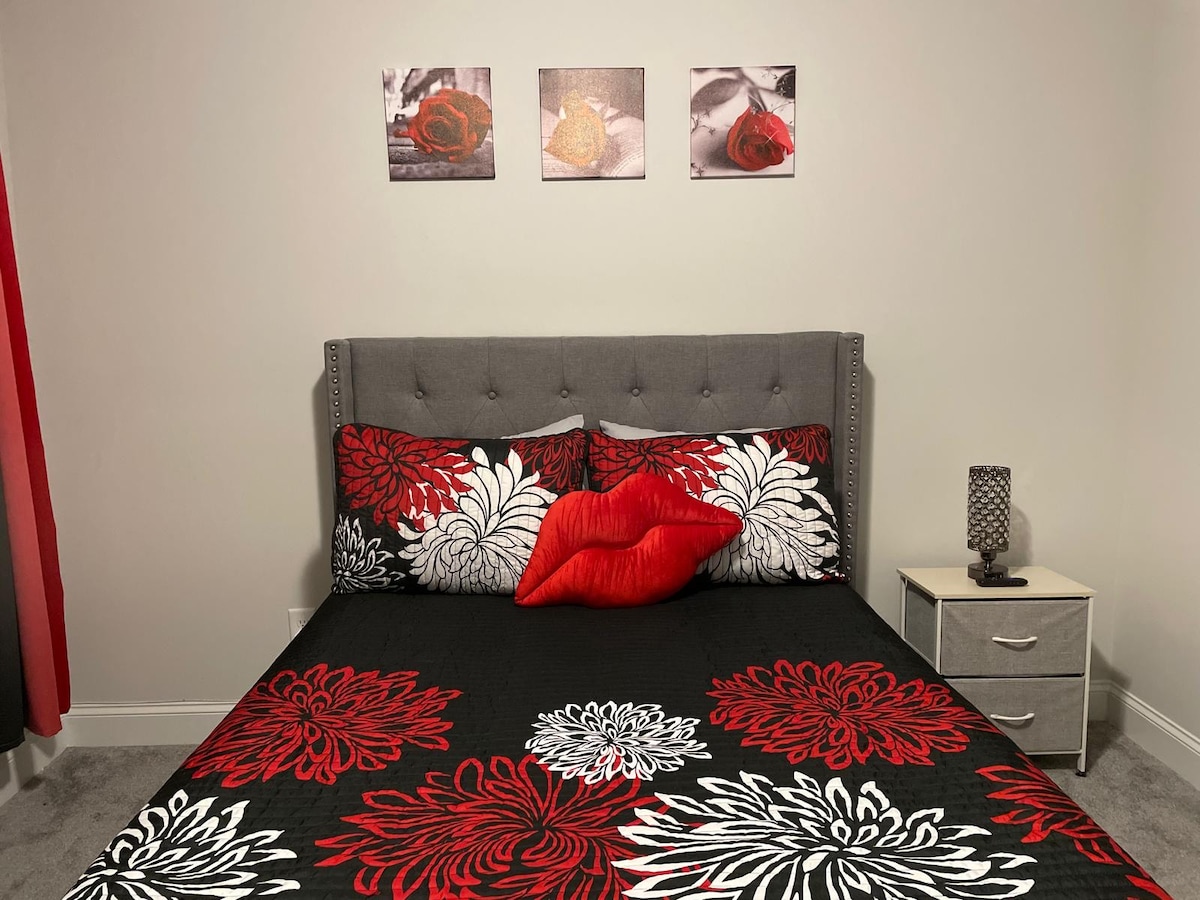 Clean Quiet Room Near Road Atlanta WiFi