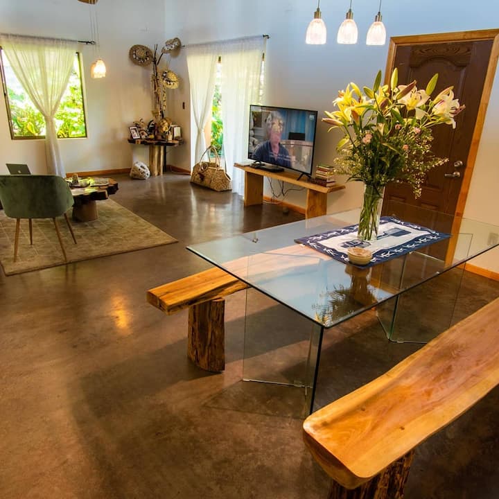 Villa Homiti, Séjour Authentique à Rapa Nui - Île de Pâques