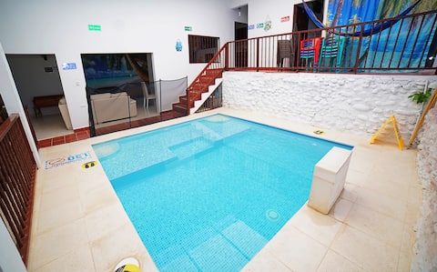 House with pool-16 people