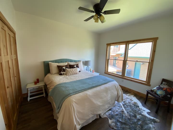 Dormitorio doble tamaño queen