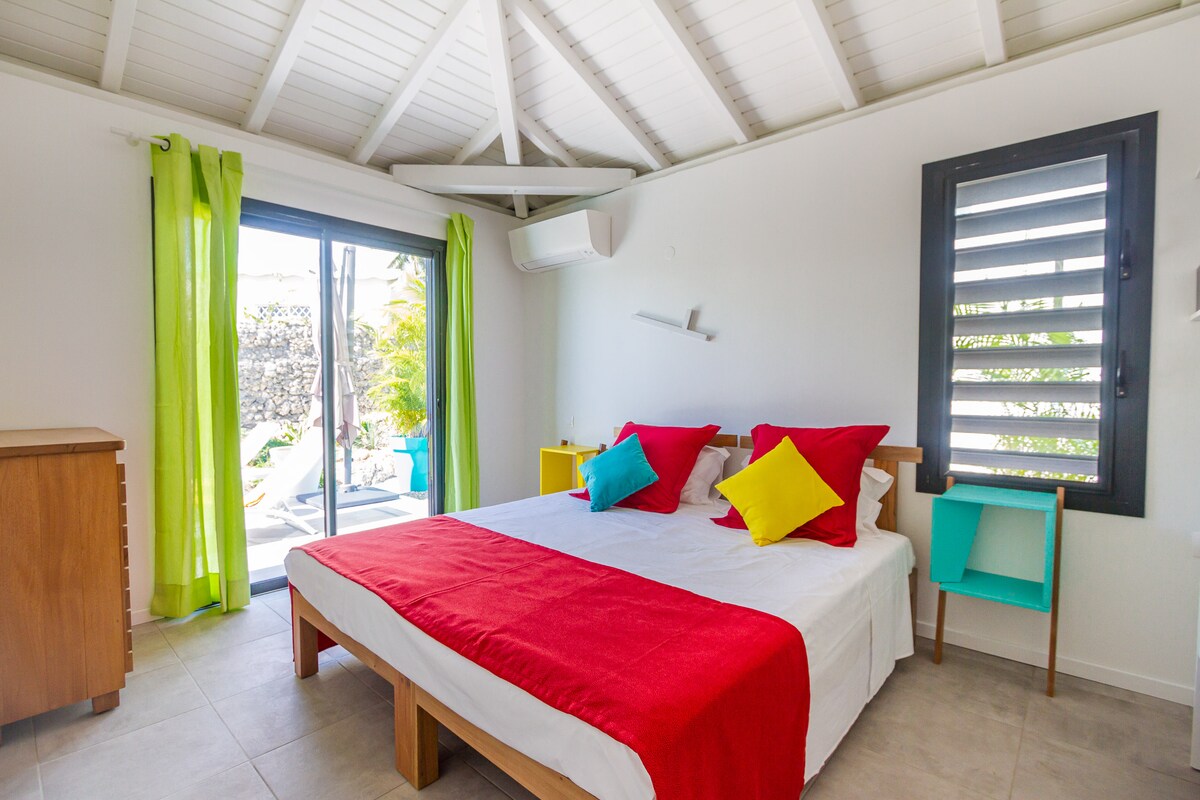 Iguane House Villas & micro Spa : 
Suite Passion Bedroom 1
