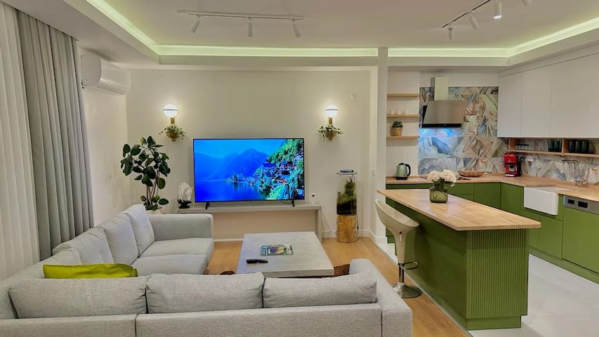 Center’s Favorite – 3 A/C – Vip Home