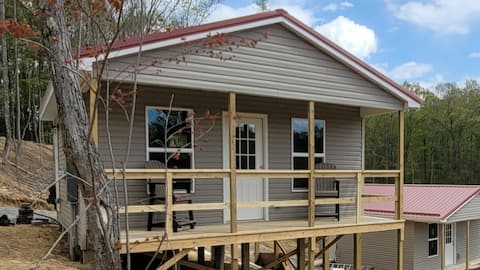 Mountaineer Cabin—Black Owl Hollow ATV lodging