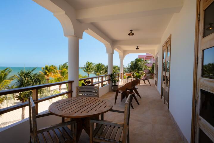 3BD 2BA Penthouse Villa at Sandy Feet Beach Resort gallery image 2