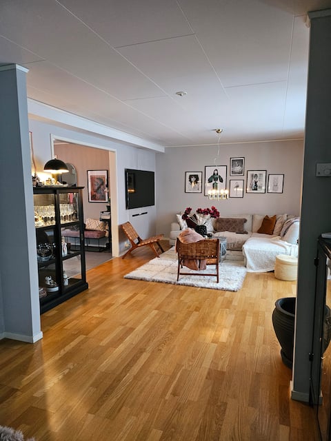 Top performing Airbnb: Large house near Örebro University and hospital in Örebro