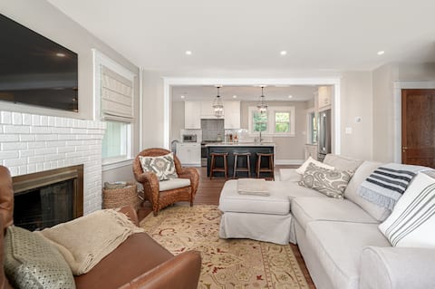 Popular Airbnb listing: Downtown Annapolis Luxury House in Annapolis