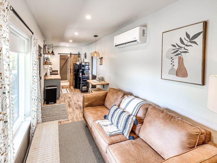 Serenity Cottage + Hot Tub In The Country - 오클라호마