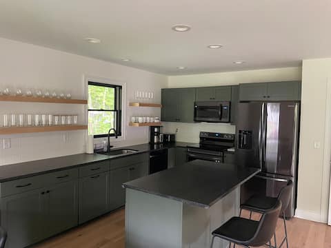 BRAND NEW Cottage by the Lake