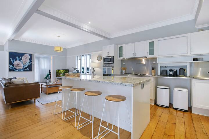 Family Gem – 4Bed/2Bath/2Car Garage – House gallery image 4