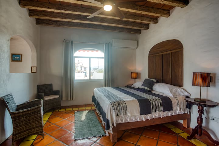 Upstairs KING bed