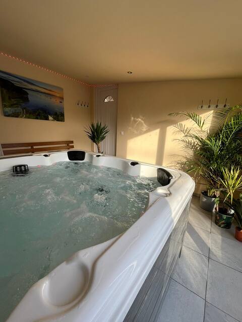 Marne house 10 guests with jacuzzi