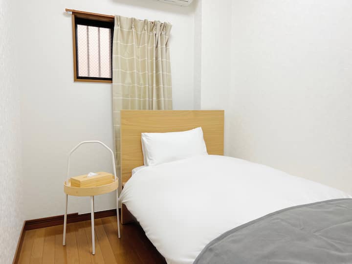 غرفة النوم 1