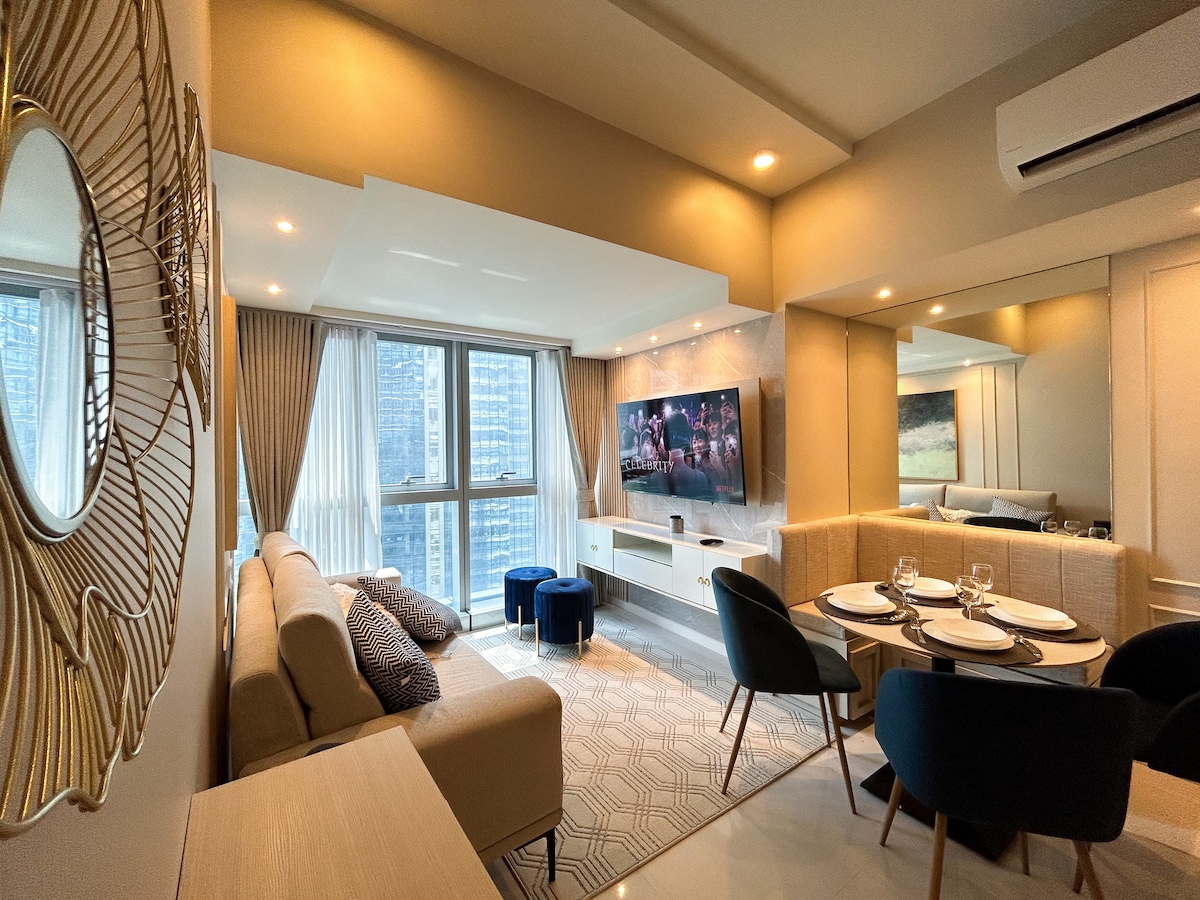 Elegantly interiored 2BR in BGC w/ Bathtub Apartments for Rent in