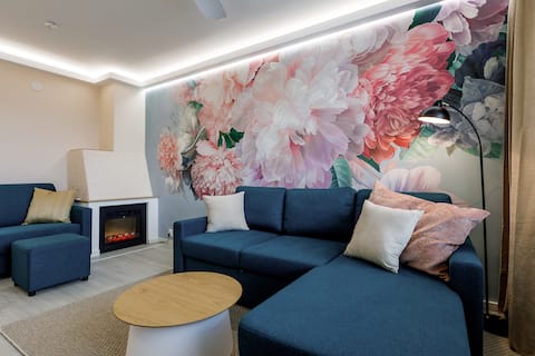 Popular Airbnb listing: A completely redesigned triangle in I