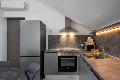 Successful Airbnb property: MVM apartment - 150m sea distance in Općina Dugi Rat