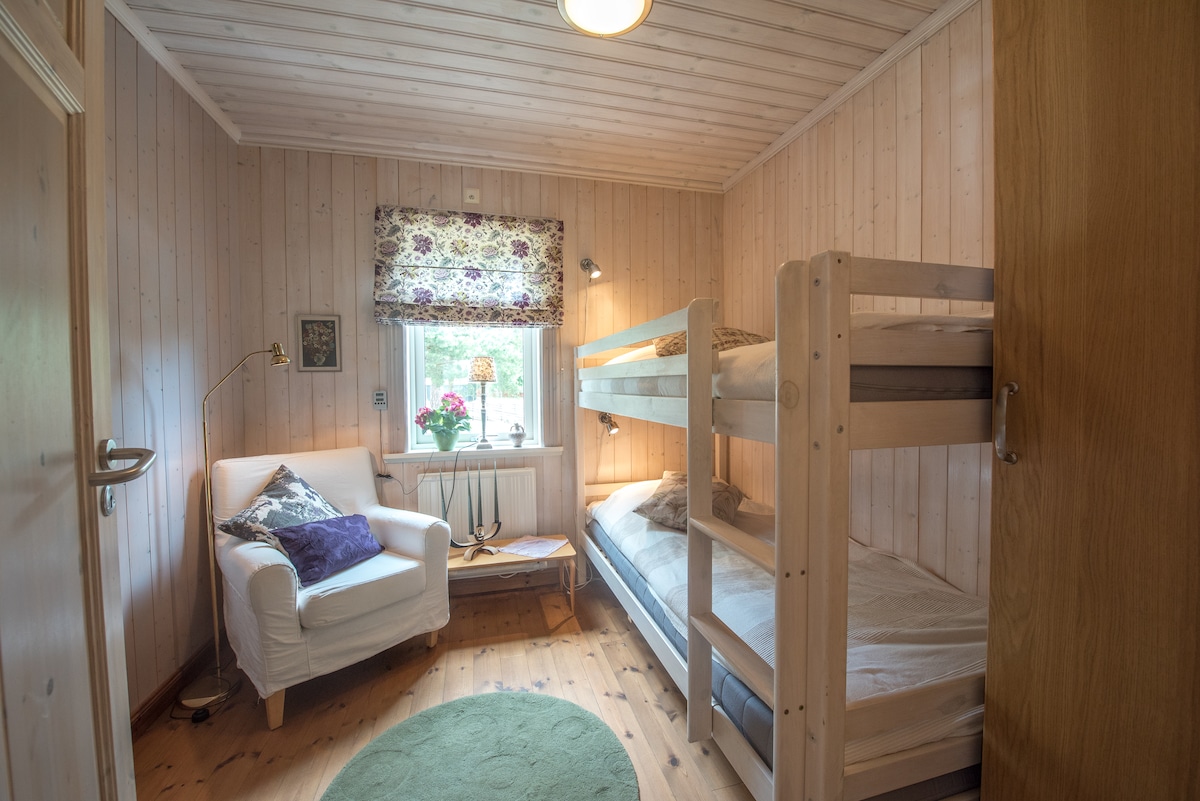 საძინებელი 1