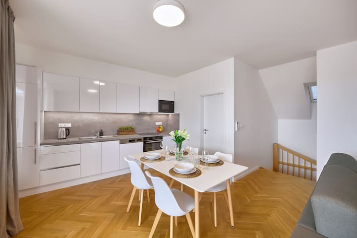 Penthouse Apartment with Terrace gallery image 5