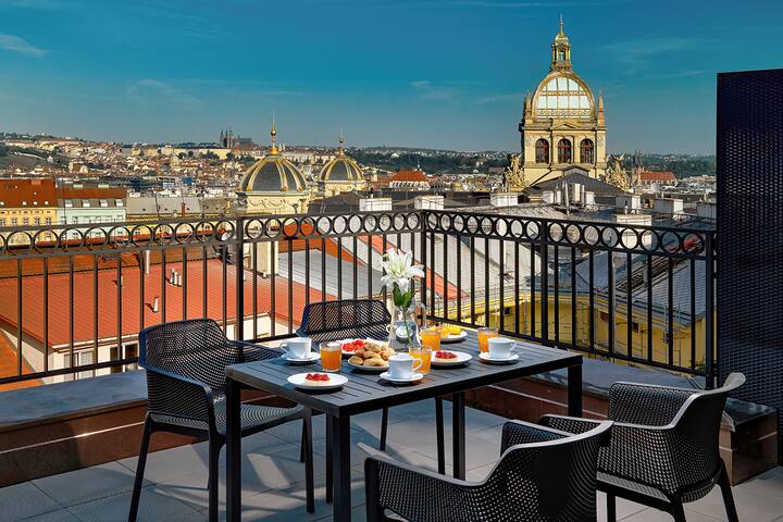 Penthouse Apartment with Terrace