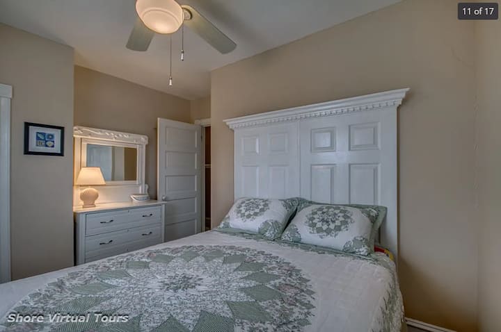 ห้องนอน 1 - เตียงควีนไซส์