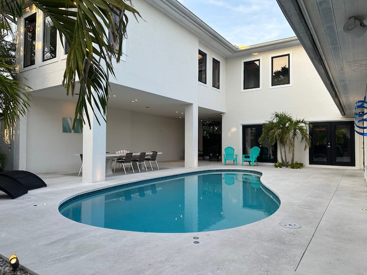Luxury Private Getaway - Bonita Springs, FL
