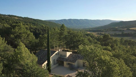 Family home with views, pool, and tennis