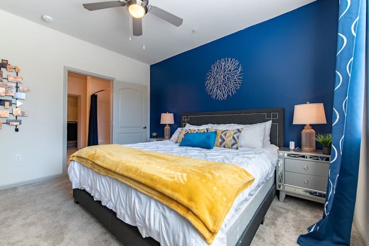 New*2 BD*First Floor*Pool*Wi-Fi*Gym*Pack 'n Play