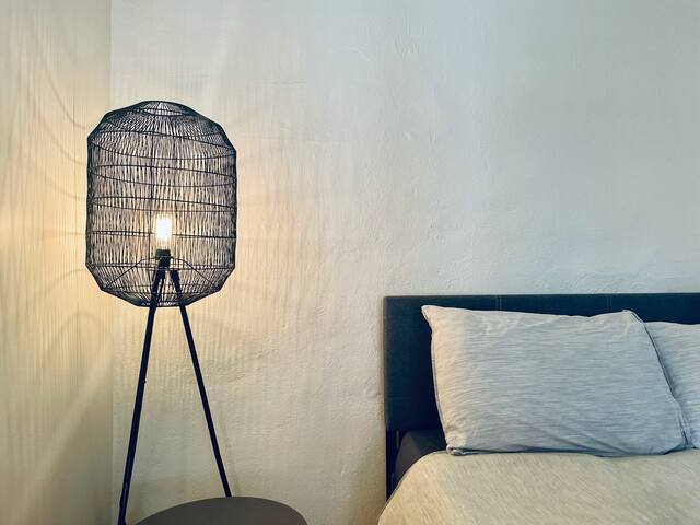 Family & Friends – Plateau Mont-Royal, 2 BR/2 BTH gallery image 5