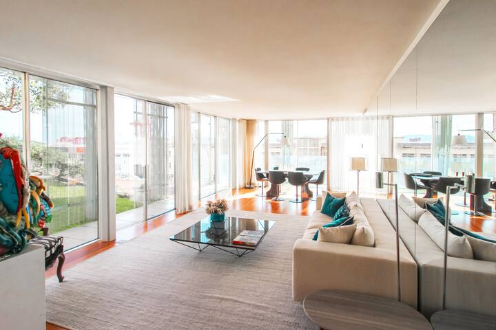 Lisbon Luxury Design Apartment with River View gallery image 4