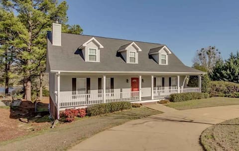 Tuscaloosa Spacious 5 Bed Home