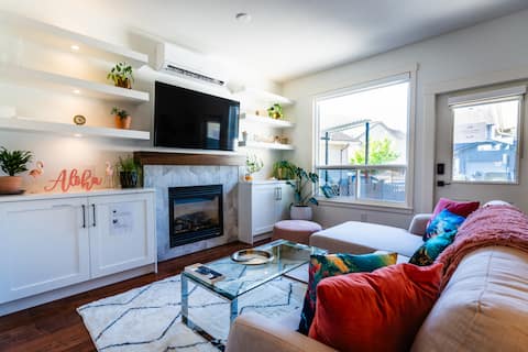 Top Airbnb: Air Conditioned Island Oasis in Cloverdale