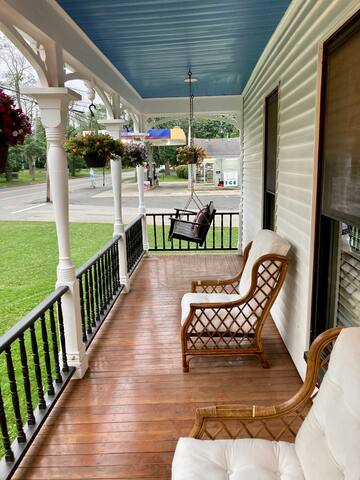 John Clarke House- Whole House- 5 Bedrooms- 9 beds gallery image 3