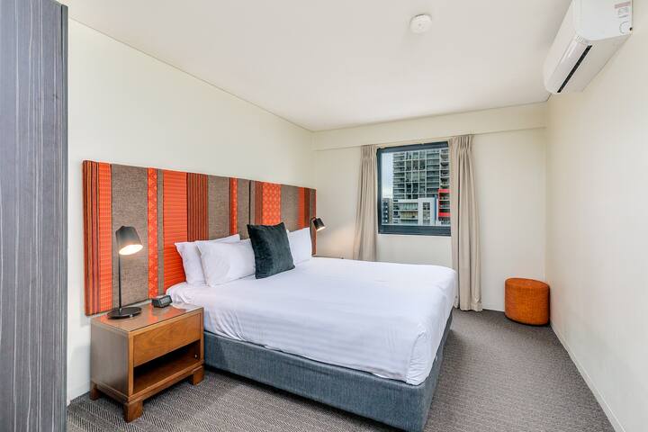 2 bed 2 Bath Family Apartment gallery image 5