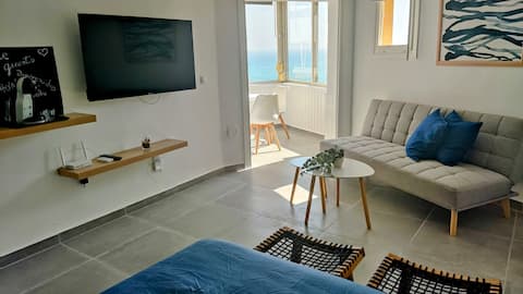 Top Airbnb: Loft La Cala de Mijas beach studio facing the sea in Mijas