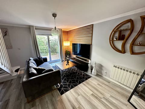 Luxury House – Near CERN – Private Parking