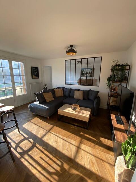 Central & cozy apt - 15 min from Paris & La Défense