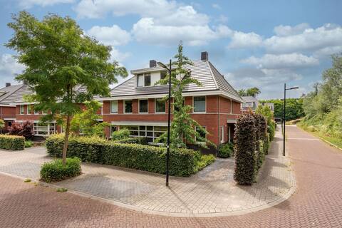 Spacious comfortable home on the forest with garden