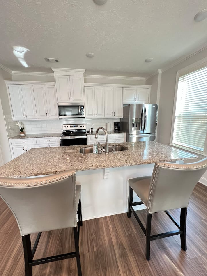 Stylish Townhouse, Minutes From Downtown Augusta! - Lake Strom Thurmond - Clarks Hill Lake