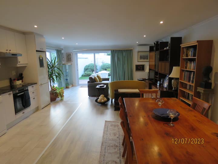 חלל פתוח לארוחות, מטבח וטרקלין