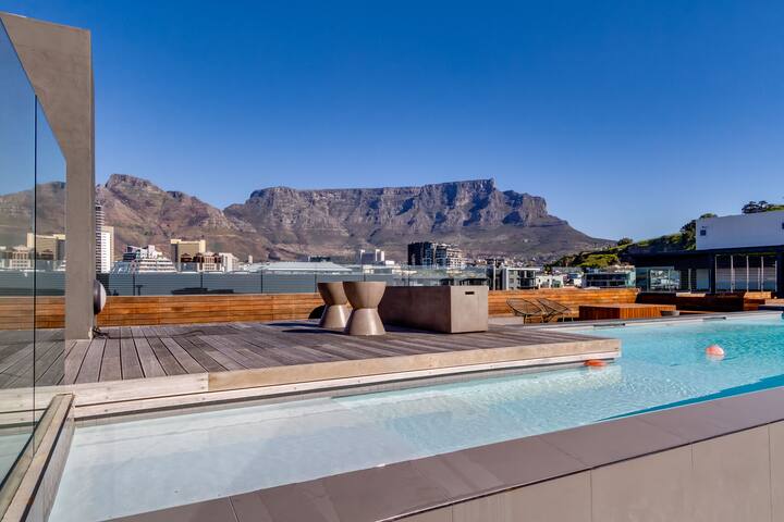 Royal Suite Corner Penthouse – 7min walk> V&A gallery image 2