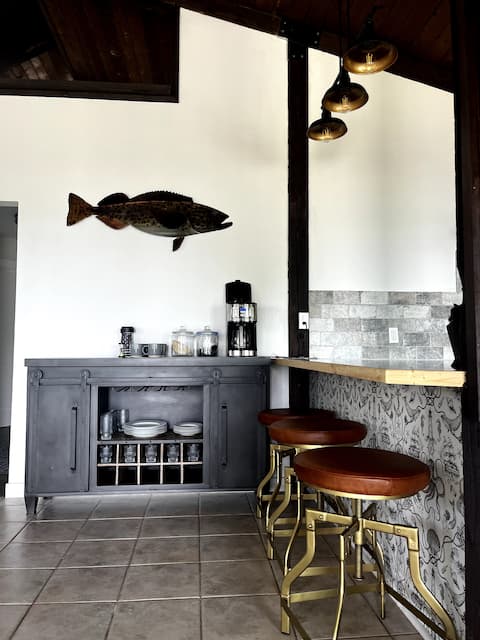 Fishing Cove, Seal & Sail Inn