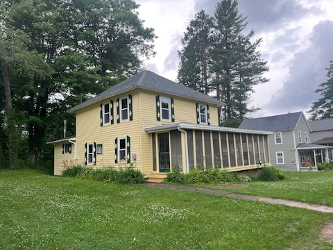Adirondack Haven: Historic Charm