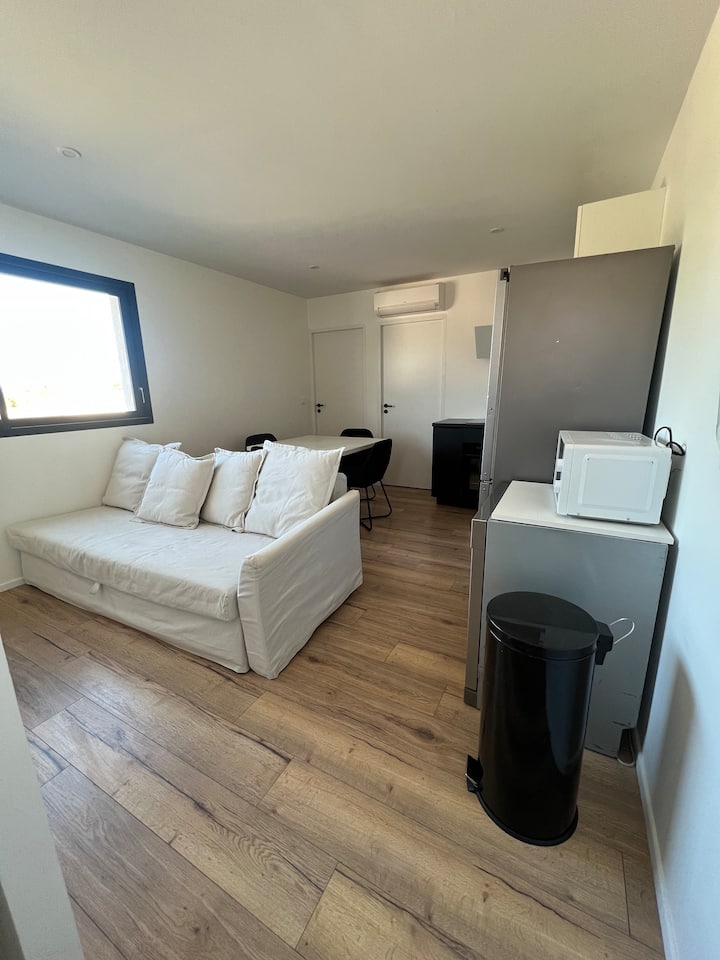 Joli Appartement Neuf Climatisé Avec Jardinet - Roquebrune-sur-Argens