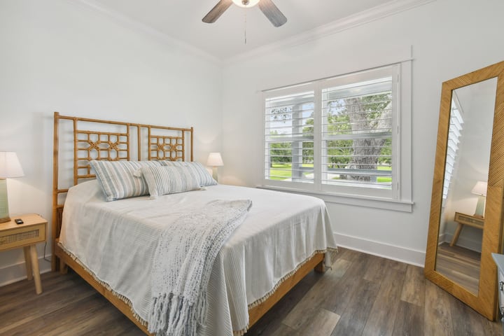 Საწოლი 152 × 203 სმ.