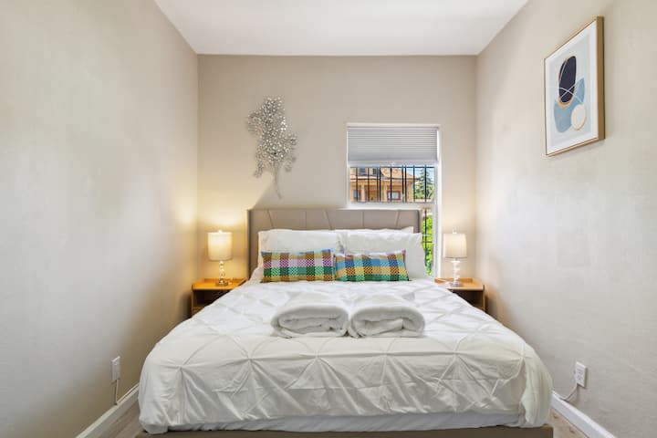 Dhomë gjumi 2
krevat dopio "queen"