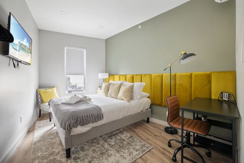 Sleek and Stylish Apartment in Middletown