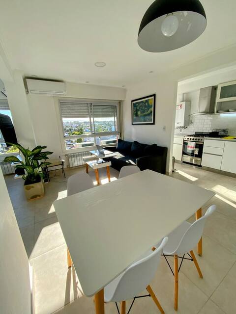 Impeccable bright and modern studio